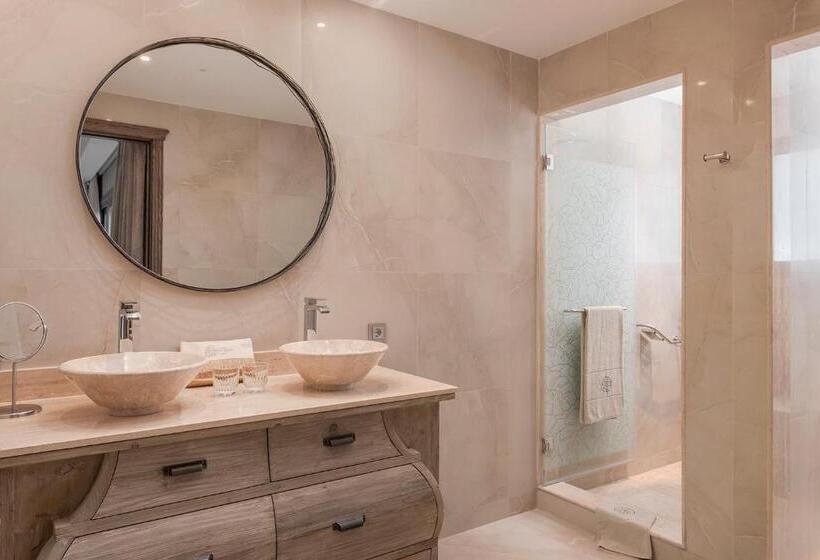 Royal River, Luxury Hotel Adults Only