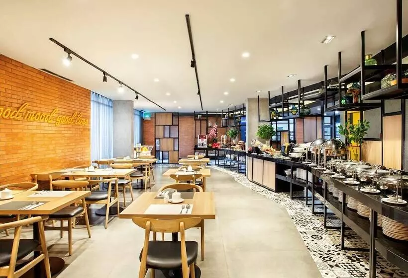 ホテル Ibis Styles Bekasi Jatibening