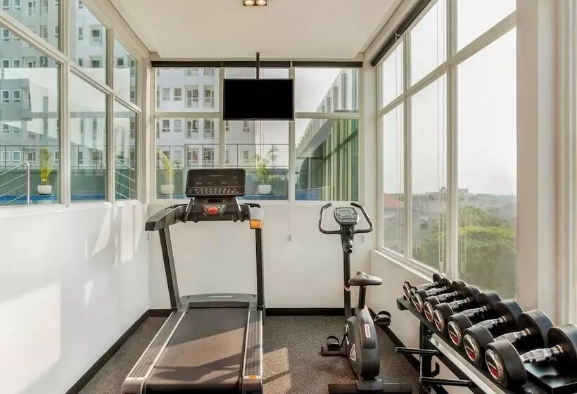 ホテル Ibis Styles Bekasi Jatibening