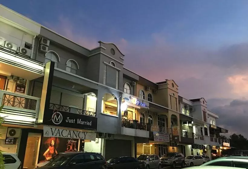 ホテル Lintas Plaza