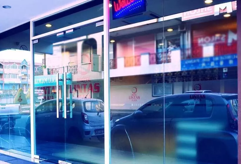 ホテル Lintas Plaza