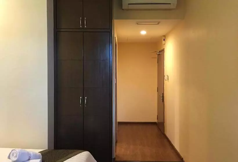 ホテル Lintas Plaza