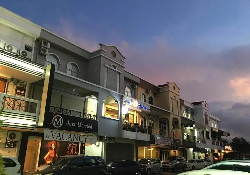 ホテル Lintas Plaza