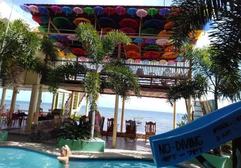 هتل Sascha’s Resort Oslob