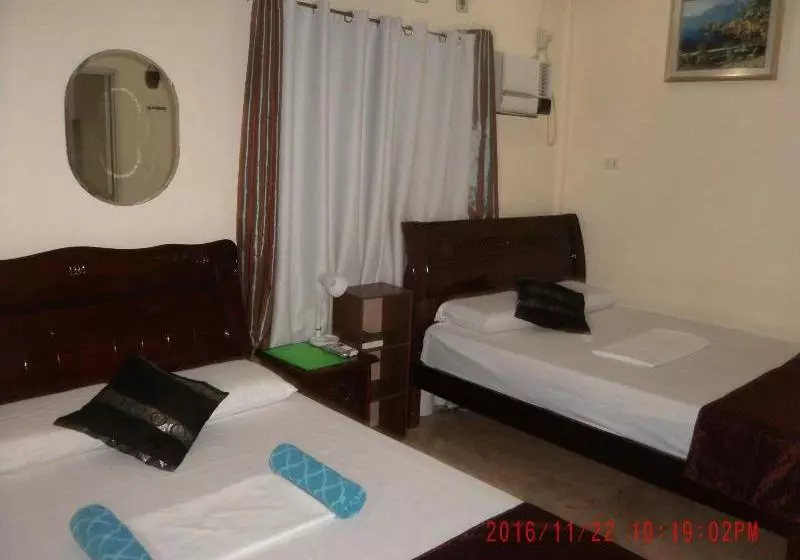 هتل Sascha’s Resort Oslob