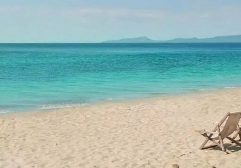 ホテル Tamaraw Beach Resort