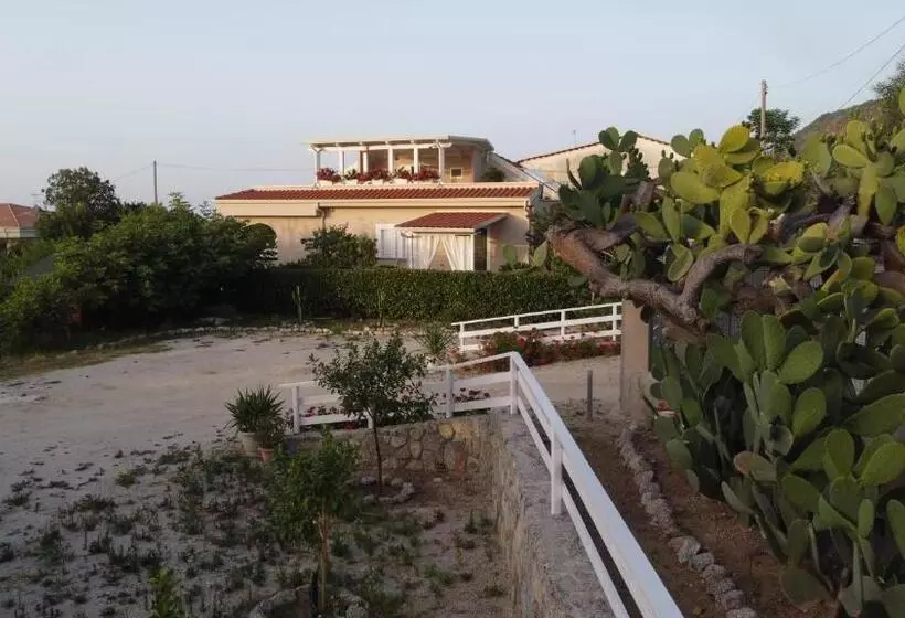 Aamiaismajoitus (B&B) Michelino House