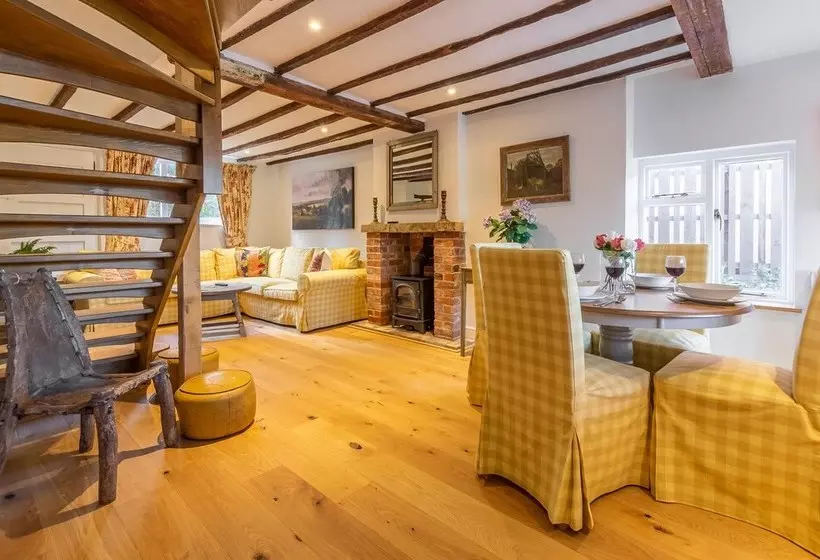 Fenwick Cottage