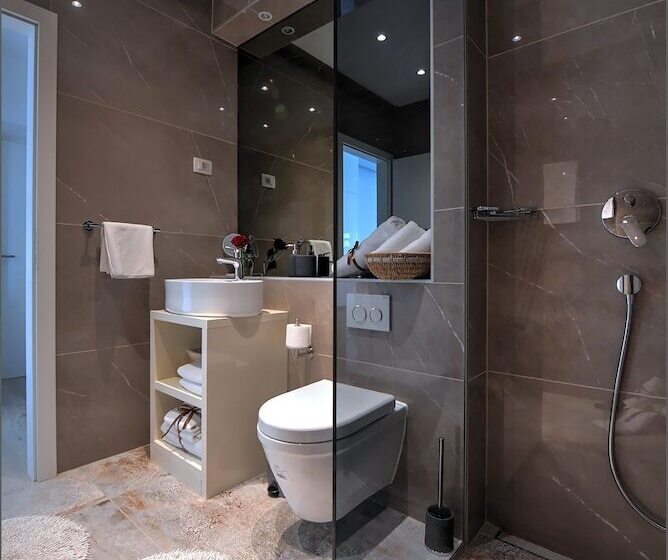 Pensão Via Porto Rooms