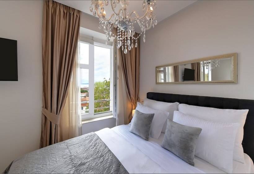 Pensão Via Porto Rooms