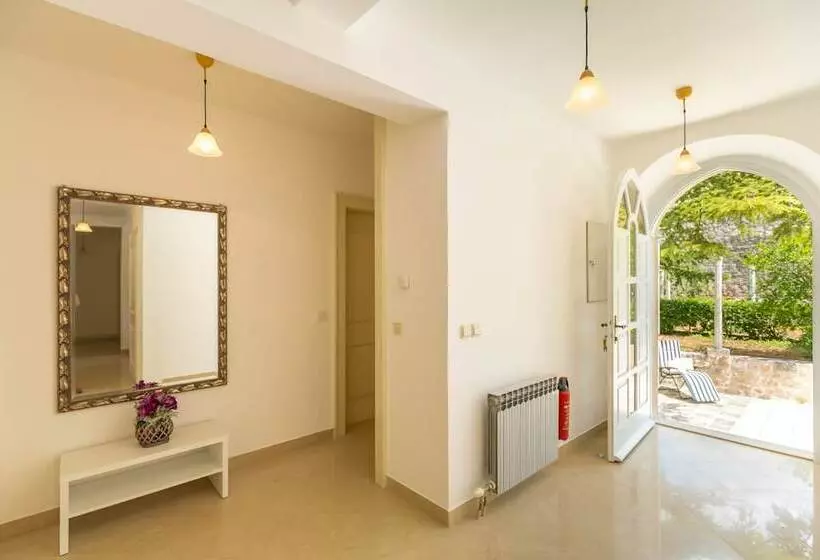 Hedera Estate, House Hedera V