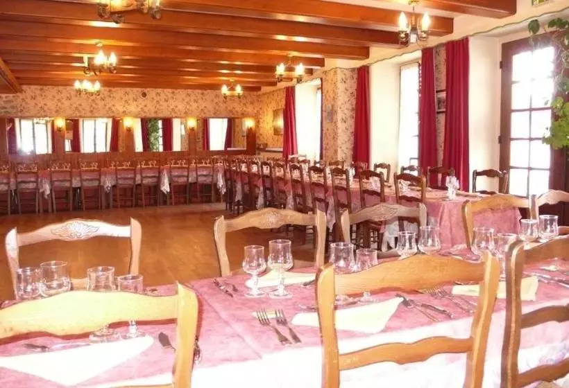 Hotelli Hôtel Restaurant Le Béa Titude