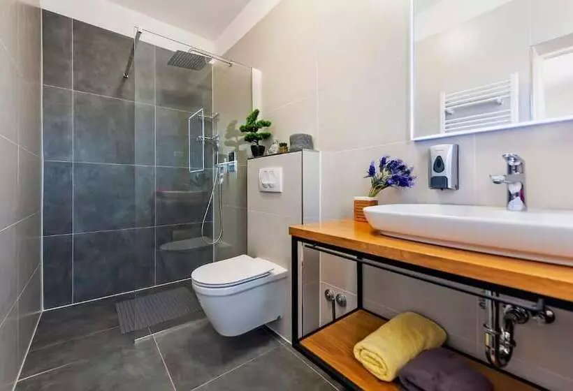 Majatalo Apartment & Rooms Graciela