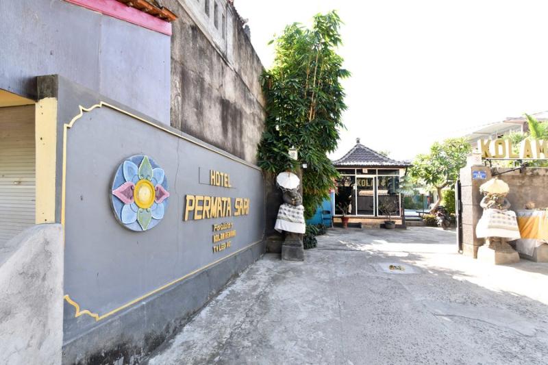 ペンション Reddoorz Plus @ Singaraja