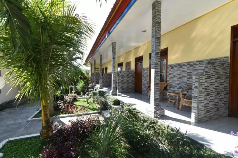 پانسیون Reddoorz Plus @ Singaraja