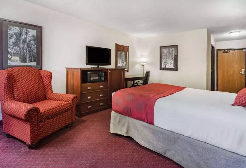 هتل Baymont By Wyndham Bozeman