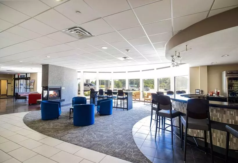هتل Best Western Plus Portage  And Suites