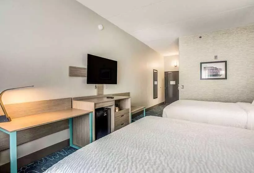 호텔 Clarion Pointe Franklin   Nashville Area