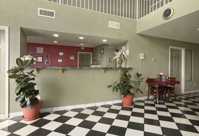 בית מלון כפרי Howard Johnson By Wyndham Holbrook