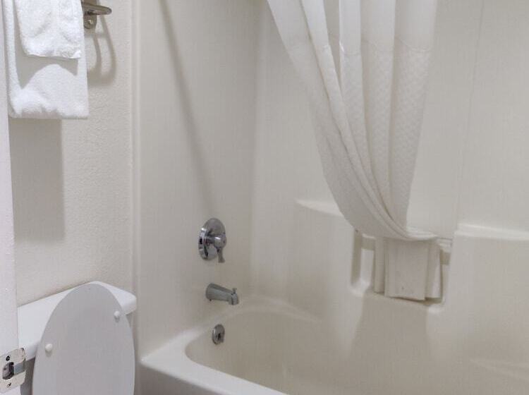 בית מלון כפרי Howard Johnson By Wyndham Holbrook