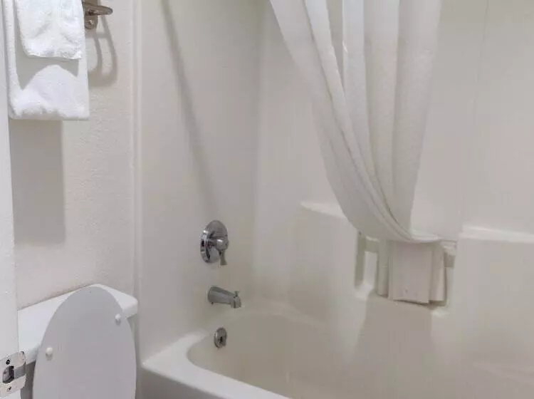 호텔 Howard Johnson By Wyndham Holbrook