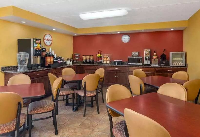 فندق Howard Johnson By Wyndham Rock Hill