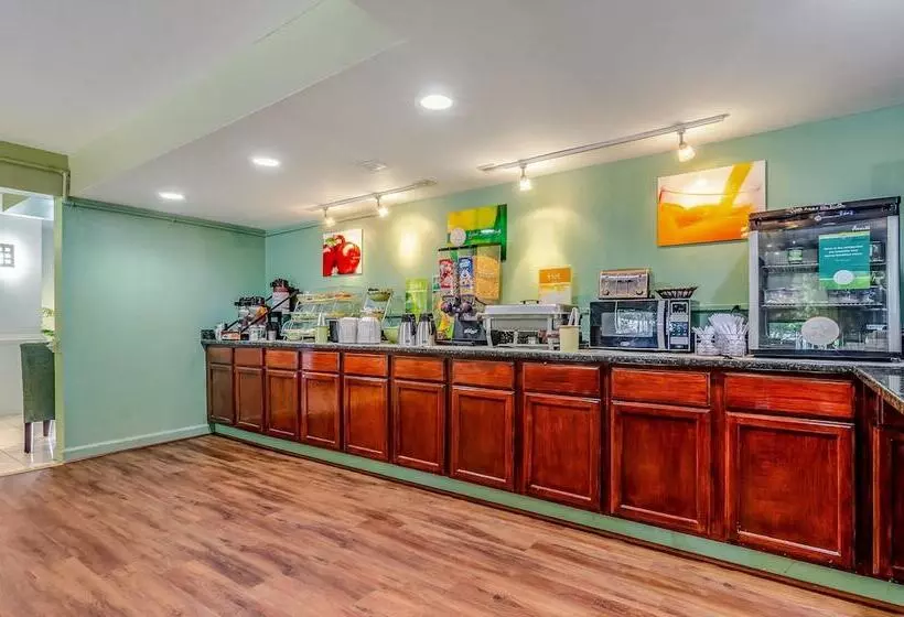 호텔 Quality Inn & Suites Creedmor   Butner