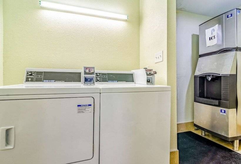 فندق Quality Inn & Suites Creedmor   Butner