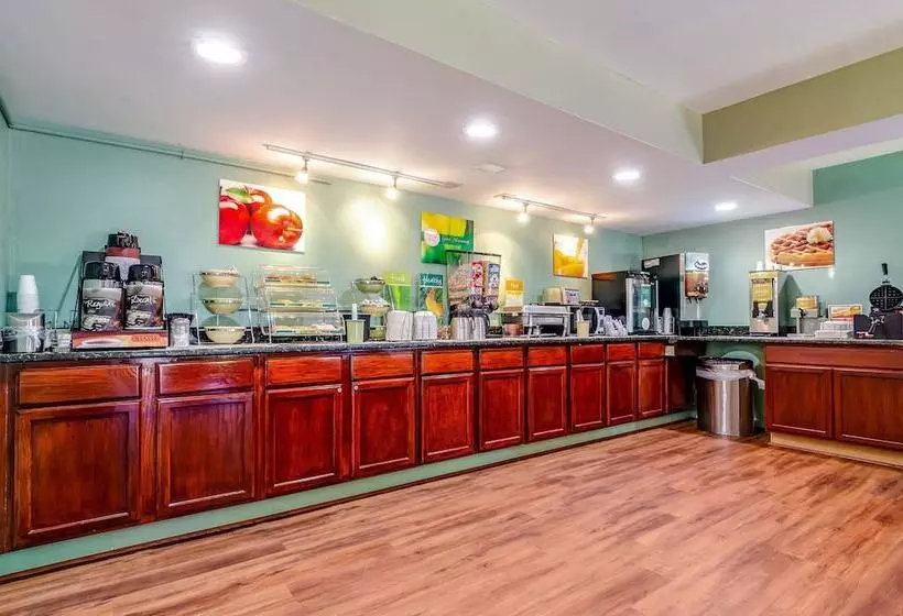 호텔 Quality Inn & Suites Creedmor   Butner