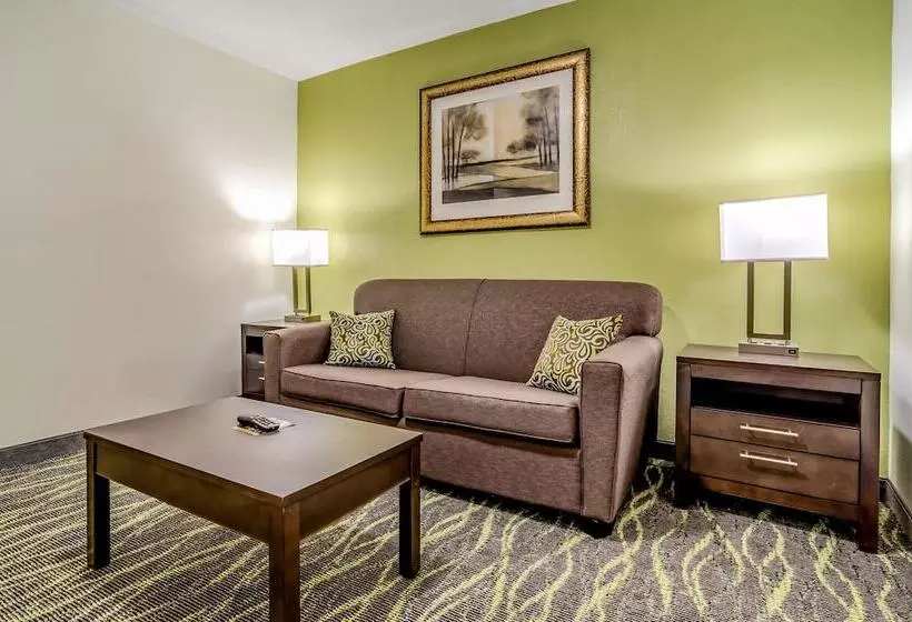 호텔 Quality Inn & Suites Creedmor   Butner