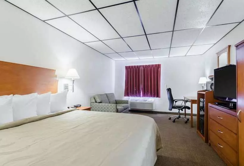 호텔 Quality Inn & Suites Salina