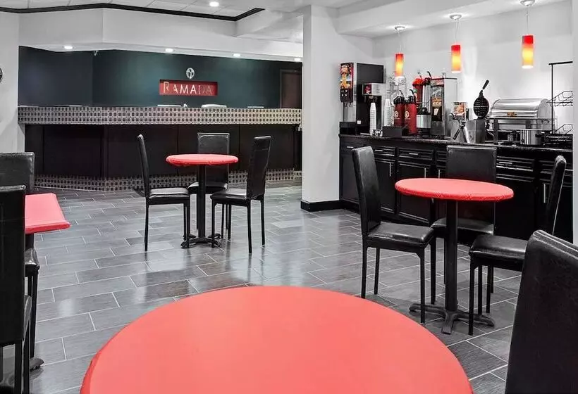 هتل Ramada By Wyndham Pearl/jackson Airport