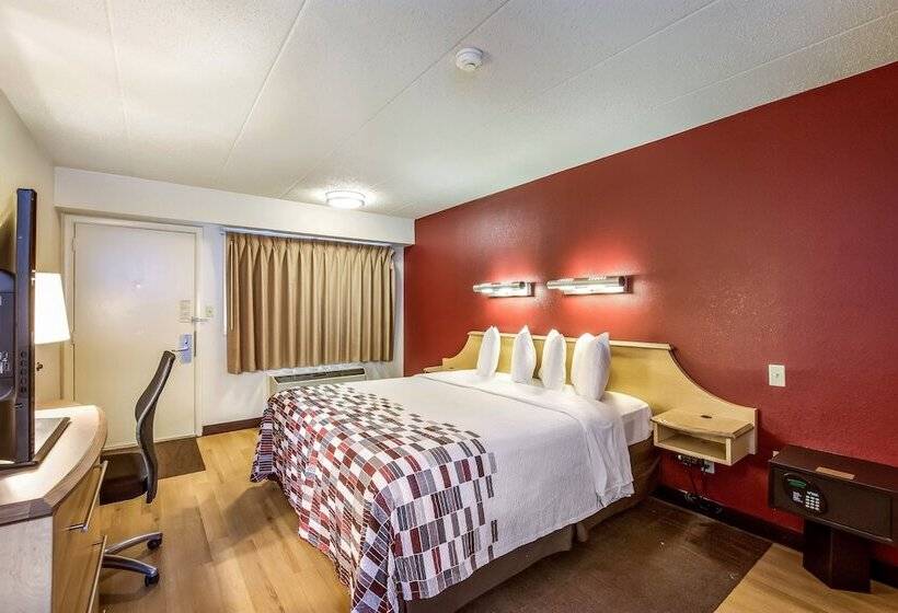 Отель Red Roof Inn Detroit Plymouth/ Canton