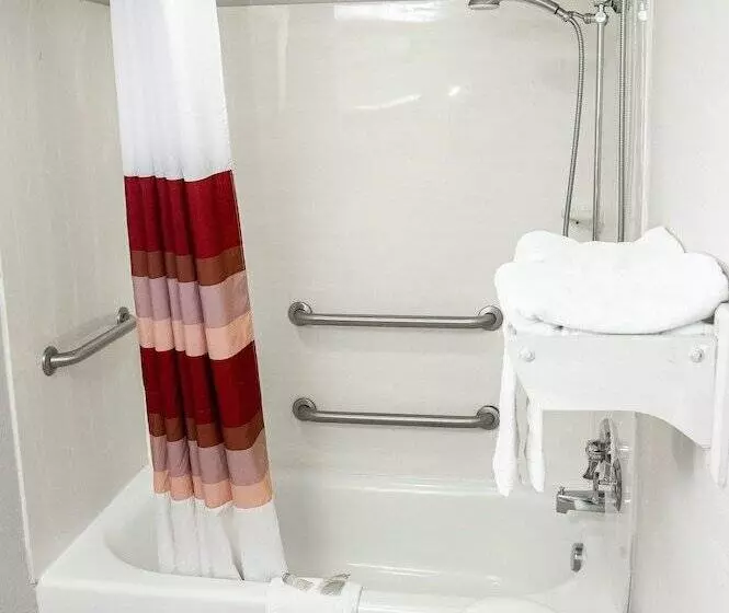 هتل Red Roof Inn Rochester  Henrietta