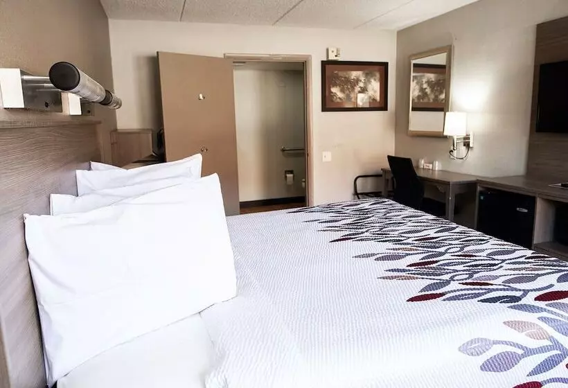 هتل Red Roof Inn Rochester  Henrietta