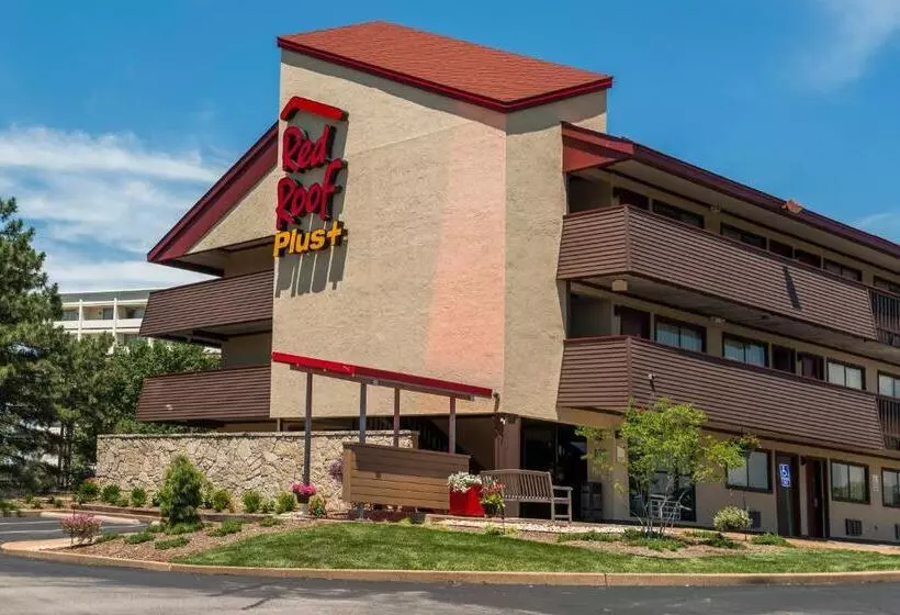 هتل Red Roof Inn Plus+ St Louis   Forest Park/ Hampton Ave 