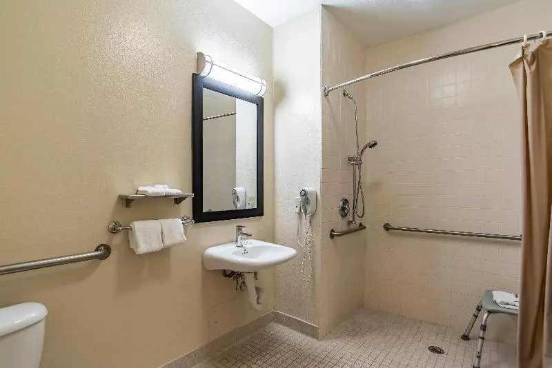 هتل Red Roof Inn Plus+ Tempe   Phoenix Airport