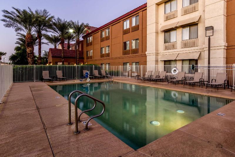 酒店 Red Roof Inn Plus+ Tempe   Phoenix Airport