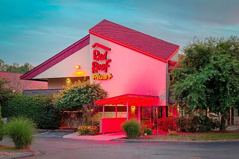 Отель Red Roof Inn Plus+ West Springfield