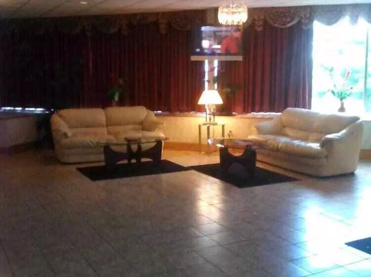 Отель Regency Inn Richmond