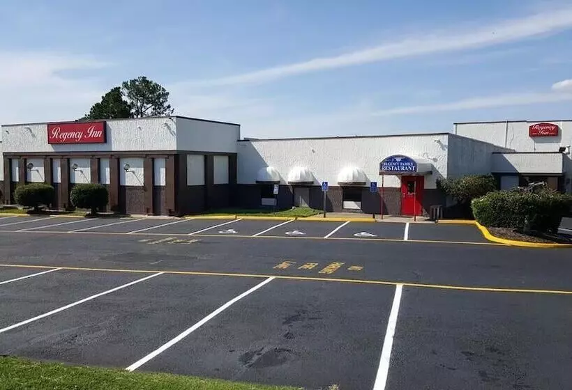 Отель Regency Inn Richmond