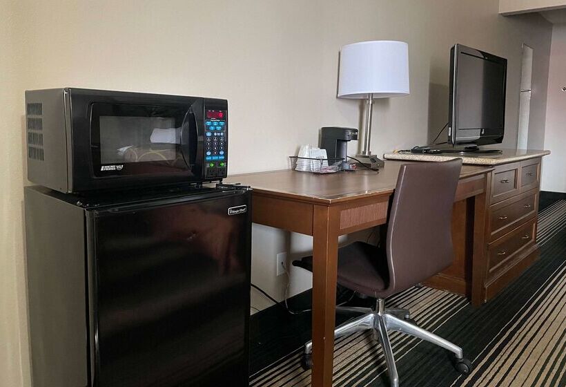 فندق Super 8 By Wyndham Junction City