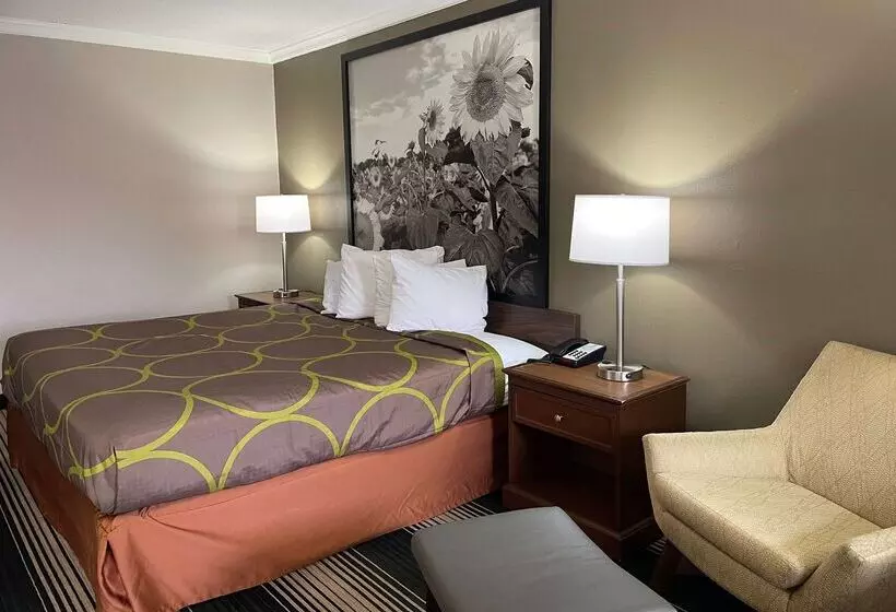 호텔 Super 8 By Wyndham Junction City