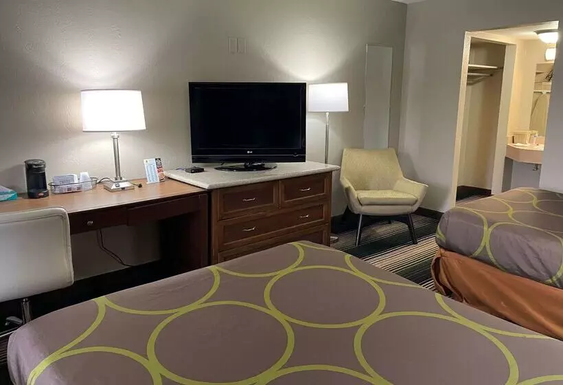 호텔 Super 8 By Wyndham Junction City