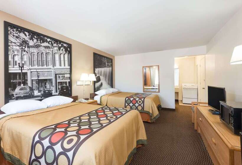 فندق Super 8 By Wyndham Junction City