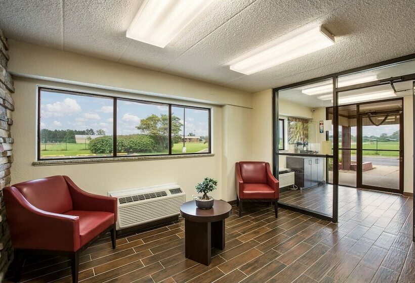 مُتل Red Roof Inn Saginaw – Frankenmuth