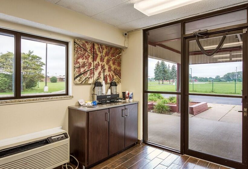 مُتل Red Roof Inn Saginaw – Frankenmuth