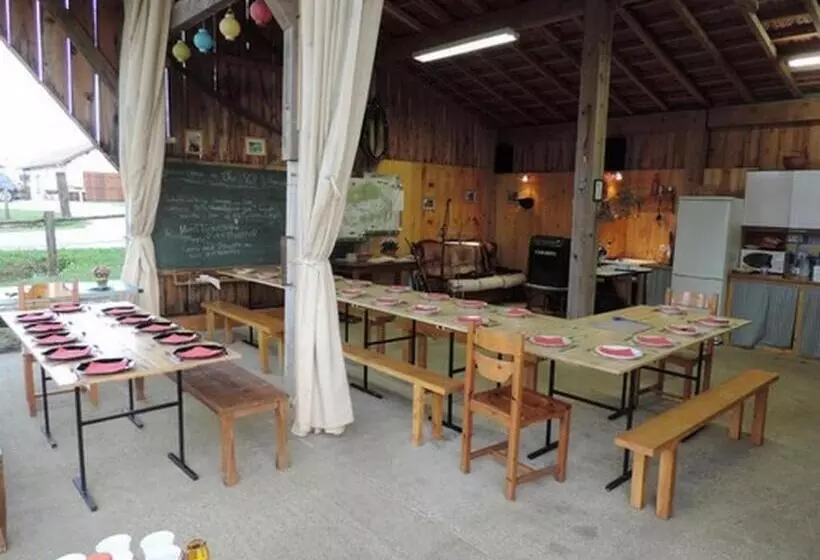 Aamiaismajoitus (B&B) Che Val D Amour