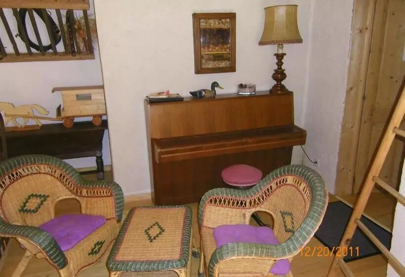 Aamiaismajoitus (B&B) Che Val D Amour