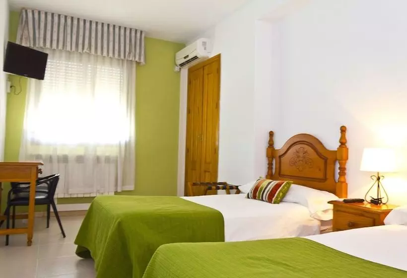 Hostal El Mirador De Atienza